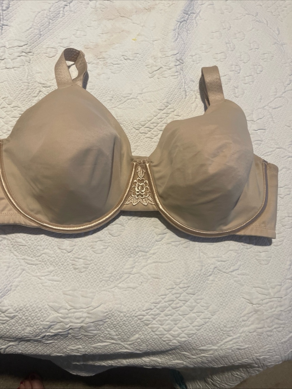 Vanity Fair Nude Underwire Bra - Comfortable Support Opaque Back Closure 40D